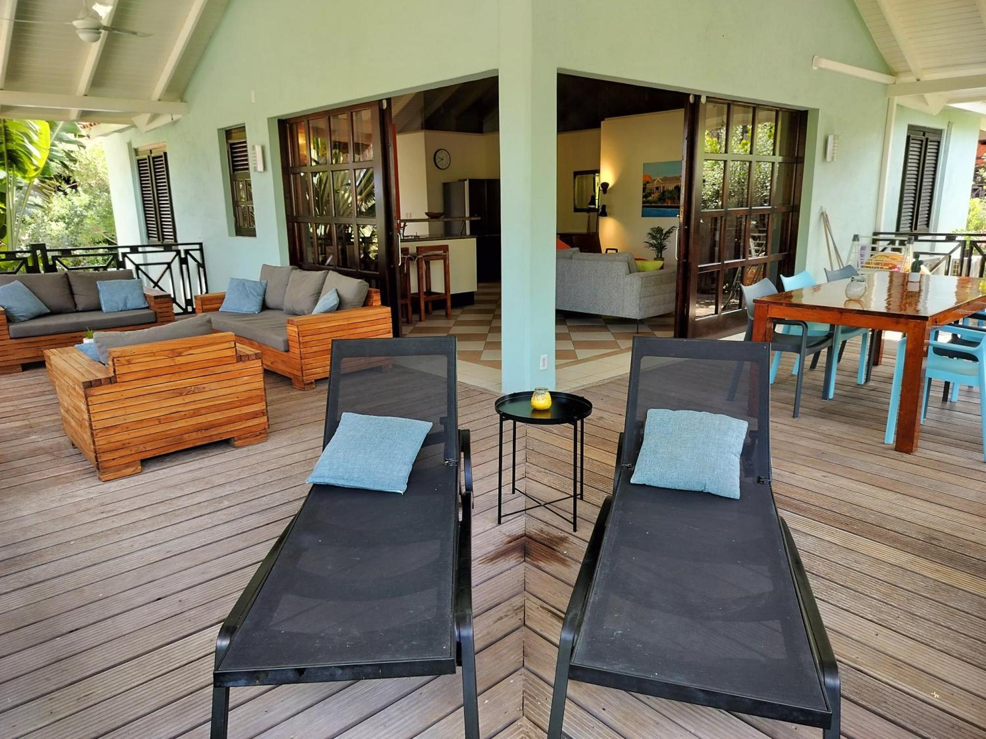 Blue Bay Beach Villa At Pool And Golfcourse Exterior photo
