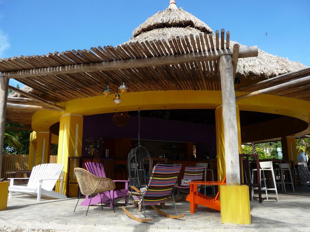 Blue Bay Beach Villa At Pool And Golfcourse Exterior photo